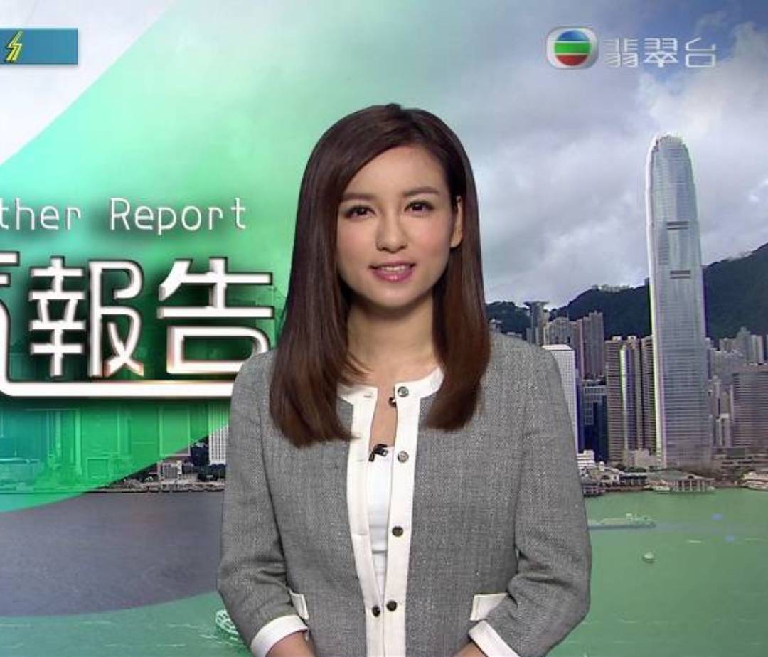 新聞女王 在TVB擔任新聞主播時的陳嘉倩。
