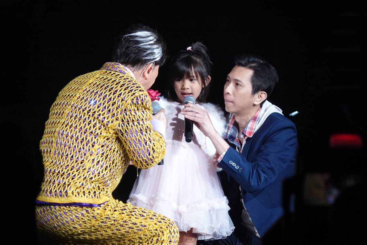 尹光 霍哥 尹光 尹光表示今次能夠在演唱會舞台上見到兒子和孫女最開心。