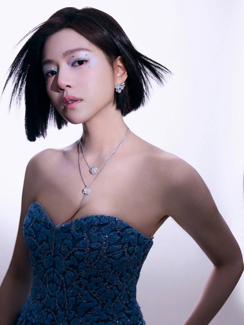 陈妍希 陈妍希的短髮新造型获网民大讚十分适合她。