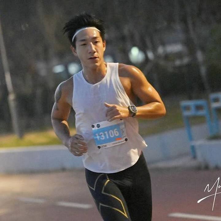 渣打馬拉松 雖然柳俊江一早報名參加今屆馬拉松，不過就可惜無緣再見到他的跑姿