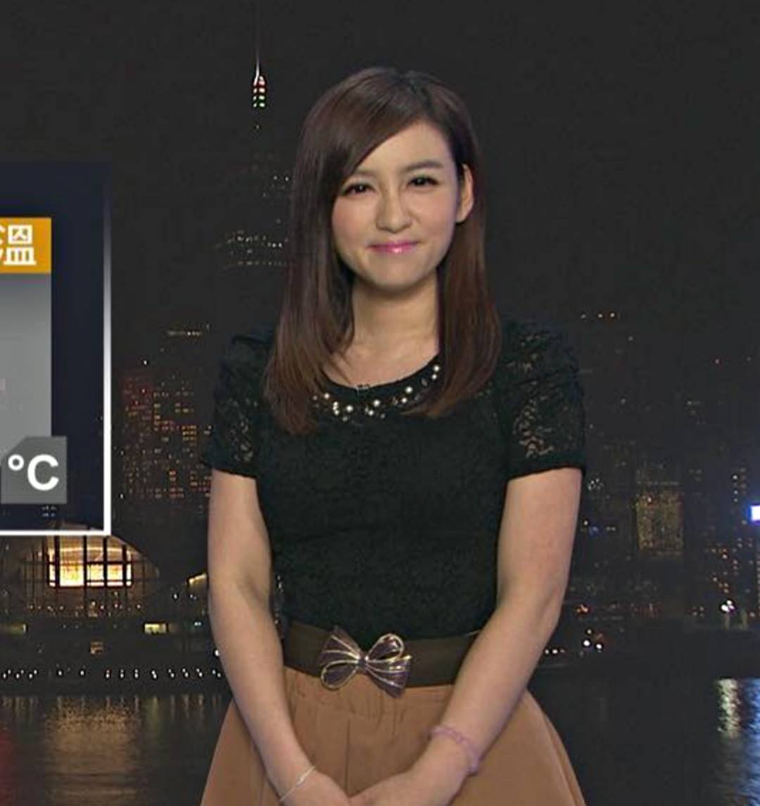陈嘉倩 陈嘉倩曾在TVB做新闻主播3年，大受网民喜爱，更被封为「嘉倩BB」。