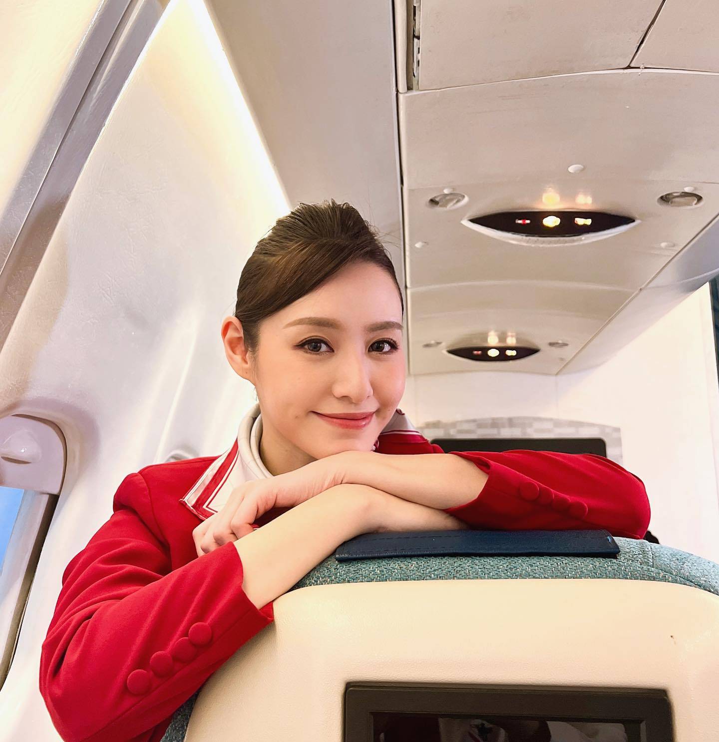 爱回家 离巢 苏可欣曾透露，与TVB的合约结束后，她有意重返航空服务行业。（图片来源：IG@eunice_shy）