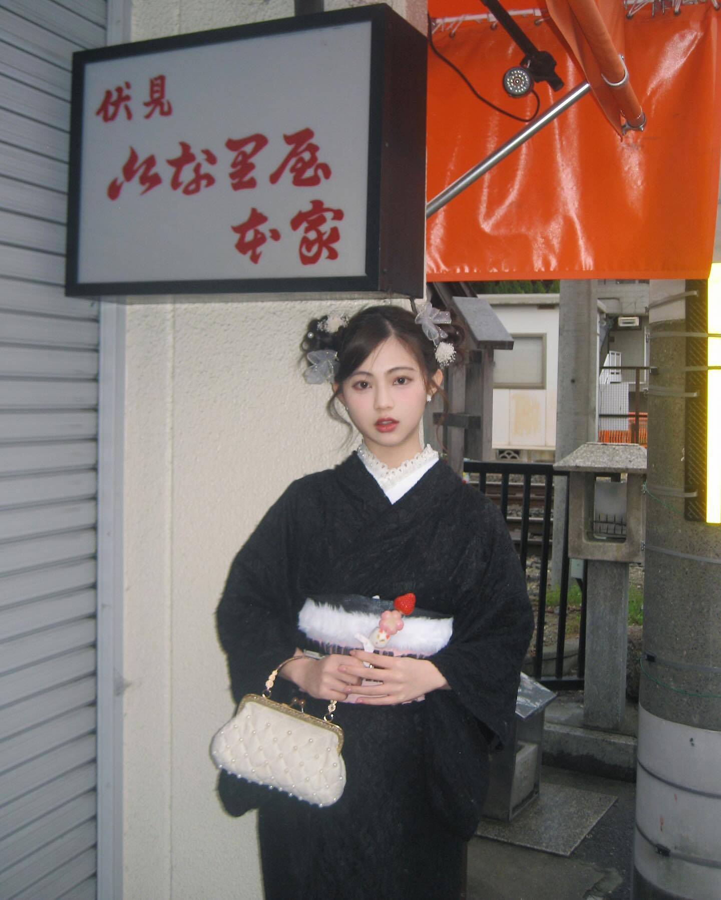 区明妙 换上和服更似足日本妹。（图片来源：IG@miumiu__au）