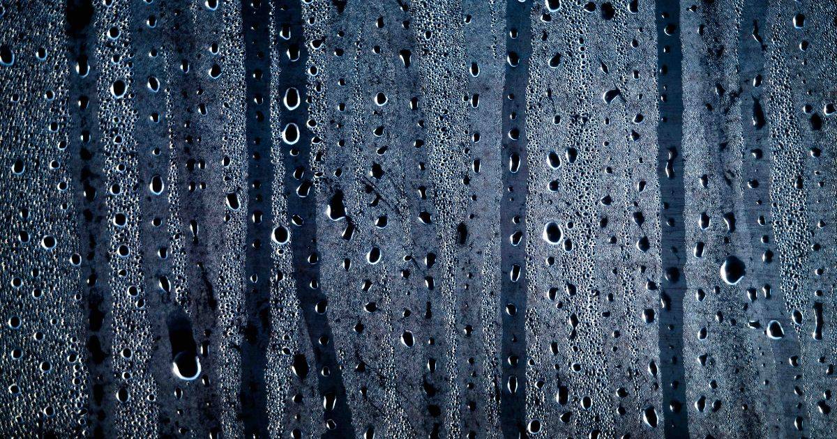 香港天氣預報與雨季室內晾衣速乾技巧分享