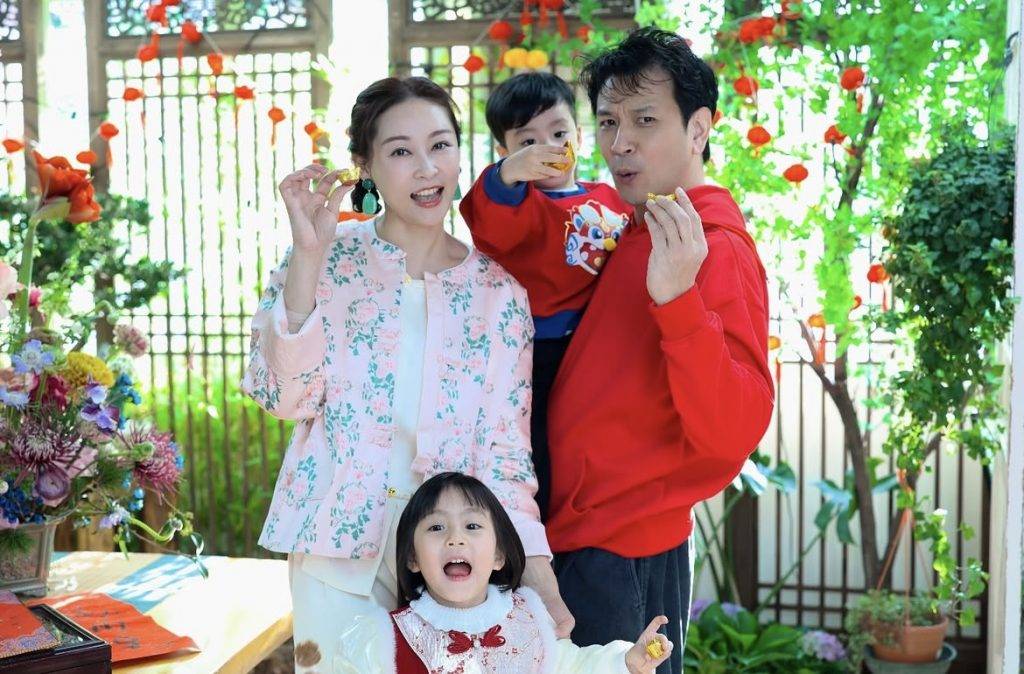 楊卓娜因經歷情緒問題及疫情，如今更加深明自身與家人健康的重要性。（圖片來源：楊卓娜Instagram及Facebook）
