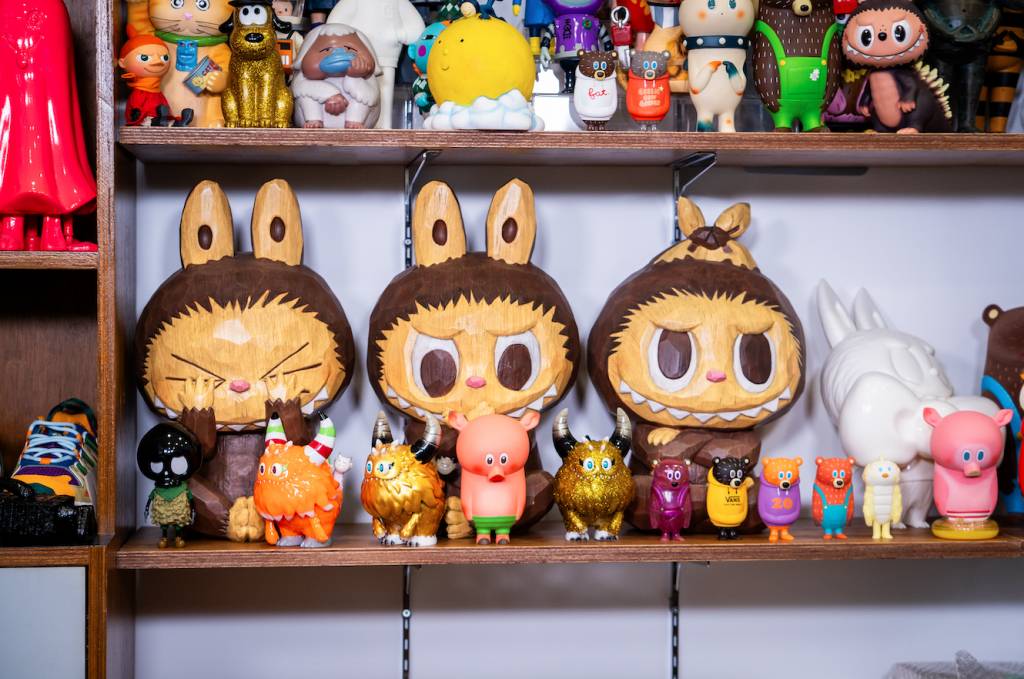 LABUBU誕生之初，是龍家昇創作給自己與家庭的一個出口。（圖片來源：馮凱宜攝）