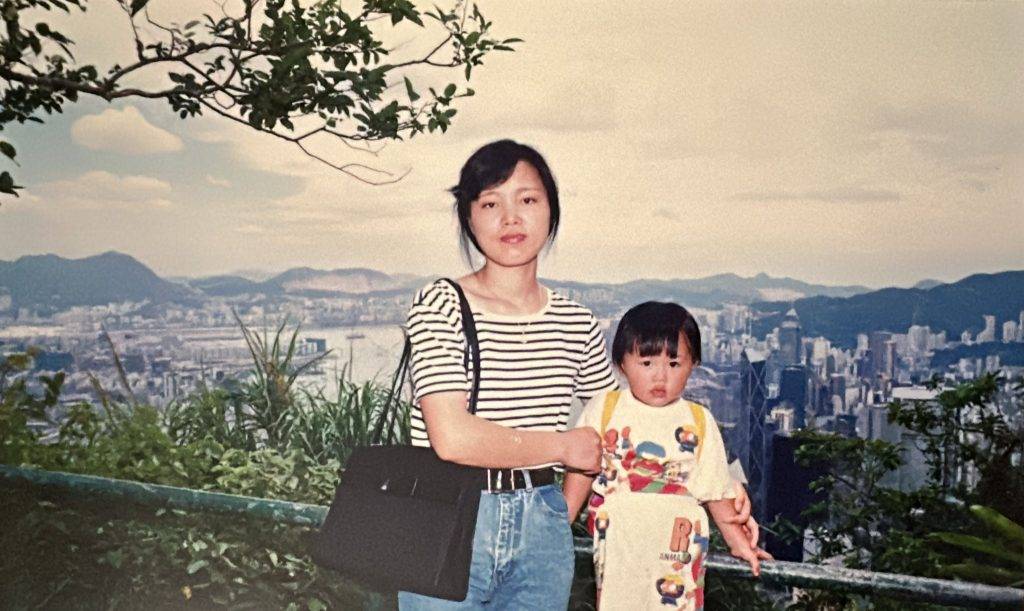 陳婉晴 Cheryl形容自己自幼性格內向,直至參加朗誦和辯論比賽,加上老師鼓勵才逐漸變得大膽。(圖片來源:受訪者提供)