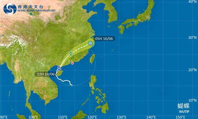 蝴蝶｜天文台於下午12時20分發出三號強風信號！最新動態位置及風速