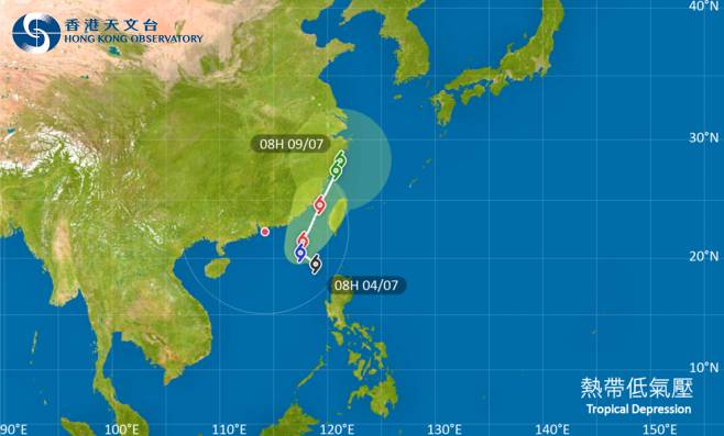 熱帶低氣壓 位於南海東北部的熱帶氣旋會逐漸增強，有較大機會在週末期間於南海東北部徘徊並轉往偏北方向，大致移向台灣海峽至廣東東部沿岸一帶