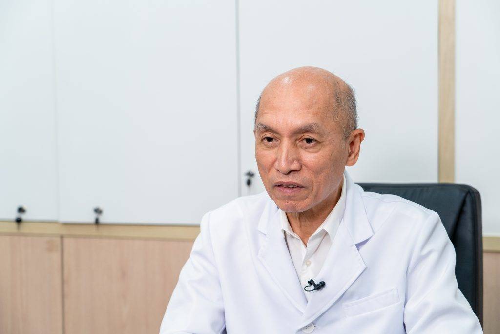 黃天賜 黃天賜教授透露,經手治療過逾1,400名腦病兒童,包括腦麻痺、自閉症及唐氏綜合症患者。(圖片來源:馮凱宜攝)