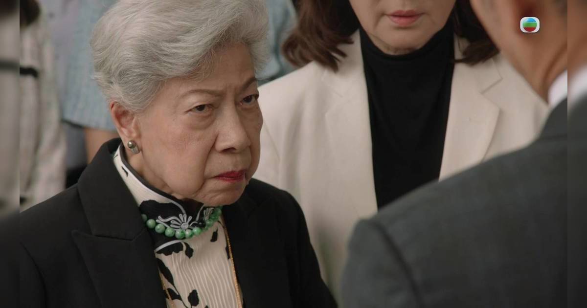 羅蘭姐首集即「戲勢」如虹三個字震懾全場  開心活潑行Catwalk場口極度搶焦