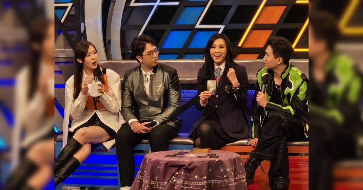 塔羅師裸泳為《英雄聯盟》4強賽占卜｜抽出「意外牌」預言爆冷 網民：毛骨悚然！