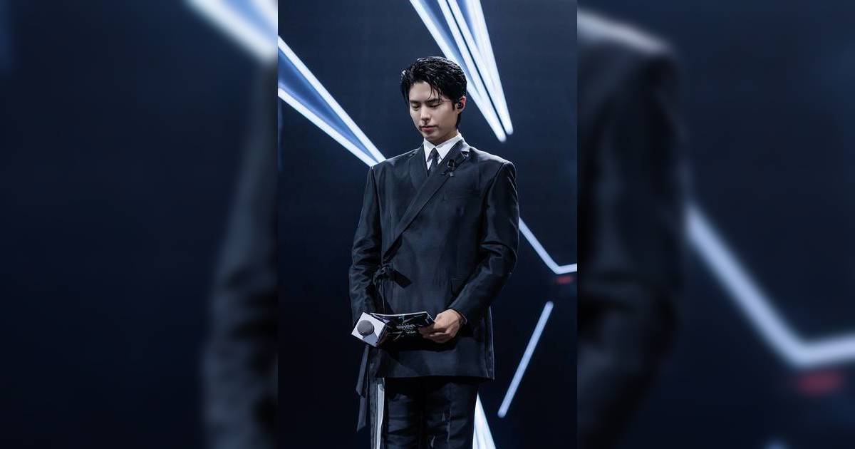 朴寶劍眼紅紅帶頭哀悼 MAMA全場穿黑衣默哀 大會捐2,000萬港元支援災民