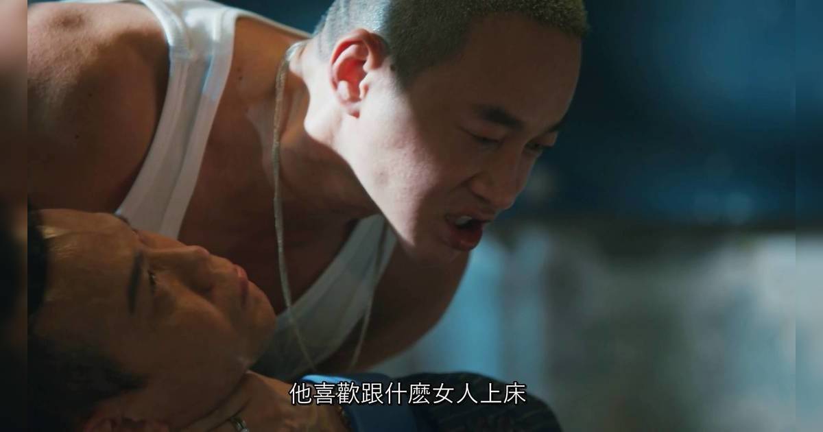 守誠者｜50歲何潤東演活癲喪Big Boss！打邊爐逼供突變臉 網民嚇窒：連肌肉都有戲