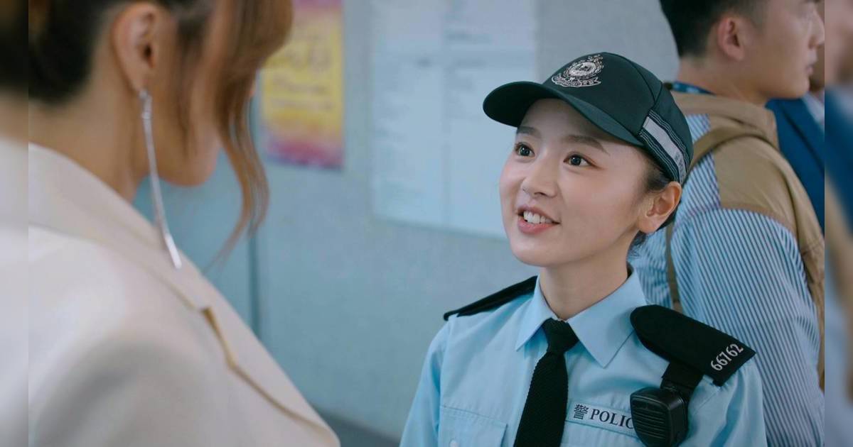 臥底嬌娃｜羅毓儀「貓咪福爾摩斯」萌爆！軍裝Look被網民笑封「少年警訊」