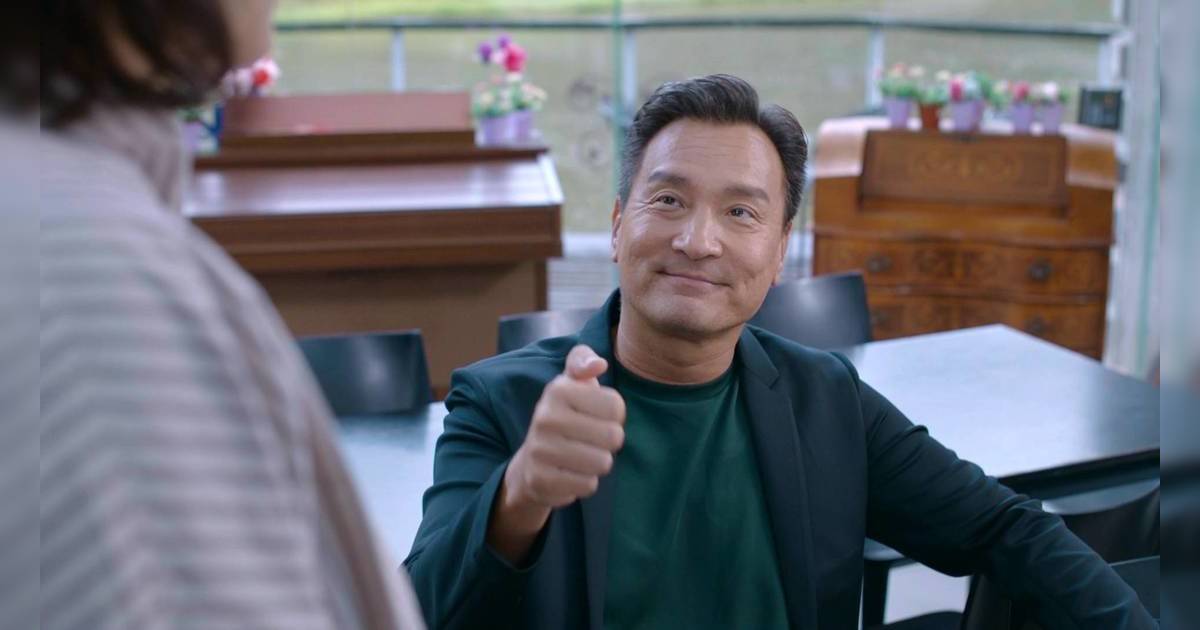 臥底嬌娃｜聽障員工葉凱茵突偷笑露餡？網民瘋猜真實身份：係咪Big Boss！