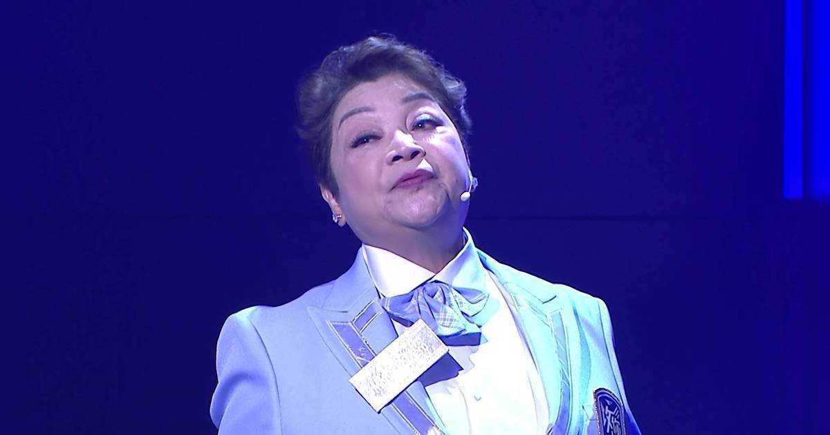 攻你上大學｜肥媽驚爆小學未畢業！竟獲頒博士學位 霸氣金句震驚全場