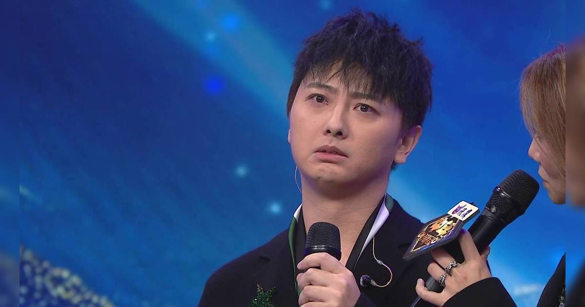 中年好聲音 4｜梁煜坤被批唱腔灑狗血！突聞好友離開噩耗 唱《心碎無痕》台上崩潰爆喊