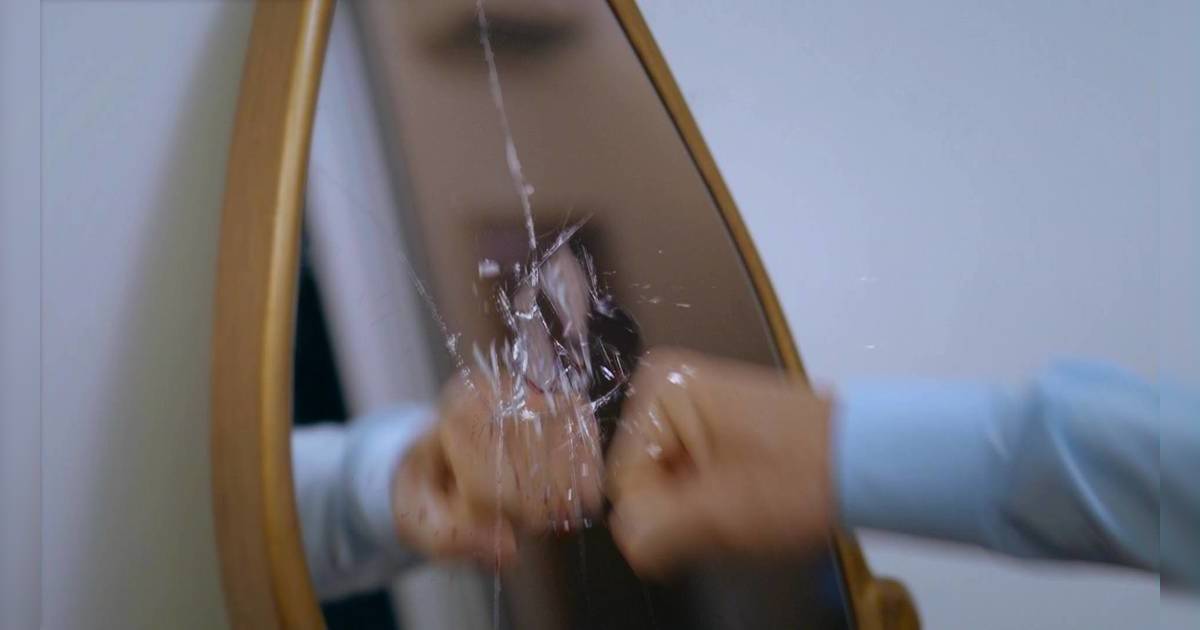 臥底嬌娃｜黃子恆慘被狠飛崩潰打爆鏡！網民封「情路坎坷王」揭N套劇敗犬史