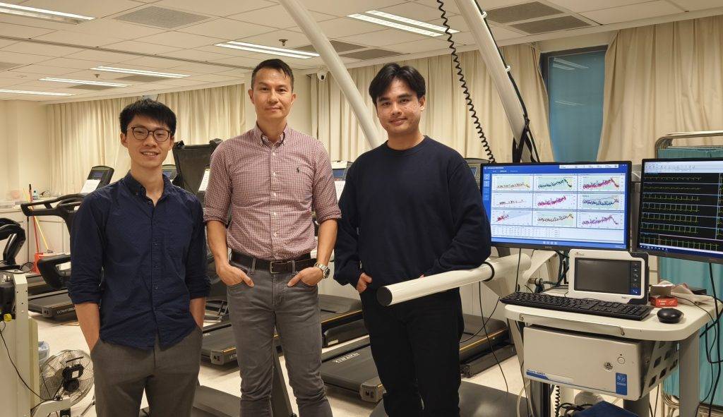 減肥運動 港大研究 蕭明輝教授(中)表示,雖然每周三次的間歇訓練是治療過度肥胖的常見方案,但研究結果證實每周一次總時數相同的間歇訓練亦可達致相近成效,可成為繁忙人士的有效運動替代方案。(圖片來源:港大醫學院)