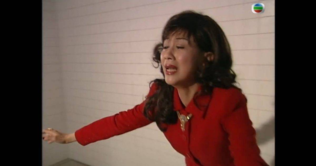 十月初五月光｜陳曼娜演活惡霸萬朱莎華！金句「我最講道理」瘋傳至今！