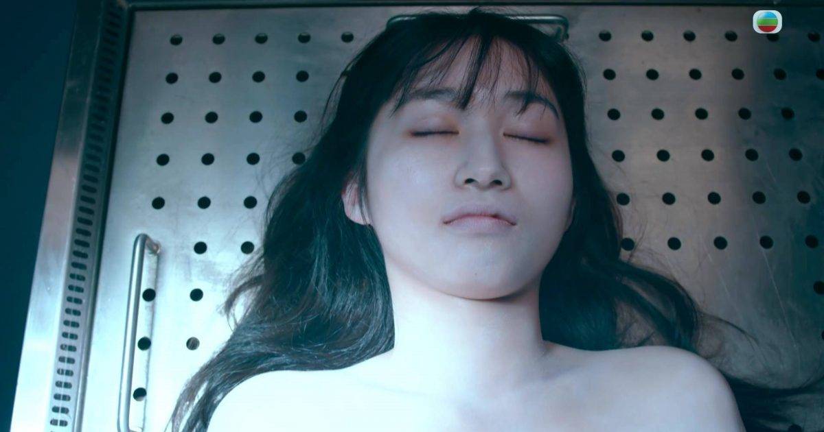 死有對証｜演死屍幕後極辛酸！撞正七月十四化妝 淨著Tube Top凍到震